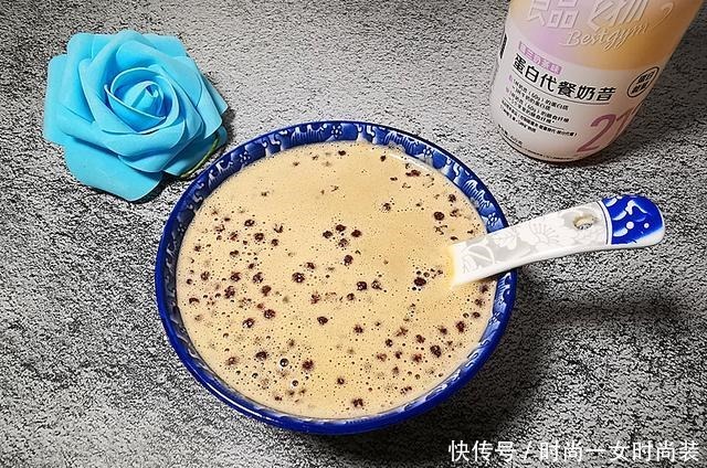 朋友圈|一个杭州女人的早餐,走红朋友圈,网友难怪40岁了,身材这么好