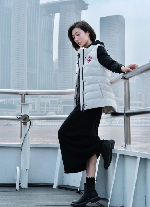 短款|会“打扮”的女人,秋冬穿衣都离这3套羽绒服,保暖不说还时髦