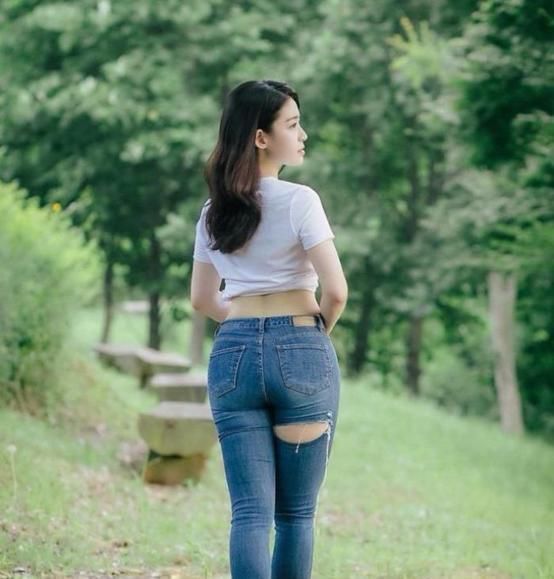 美女|美女沉鱼落雁，简约大气，这些清新穿搭助你美如仙！