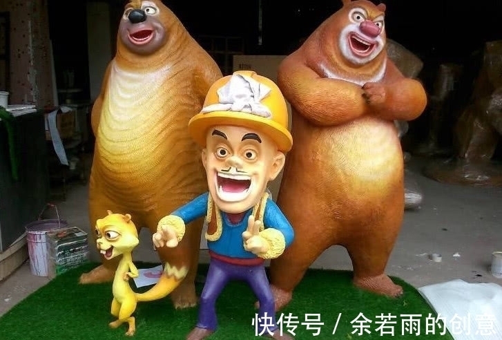 熊大熊二|《熊出没》:我们被骗了?熊大熊二才是大反派,网友:套路太大了