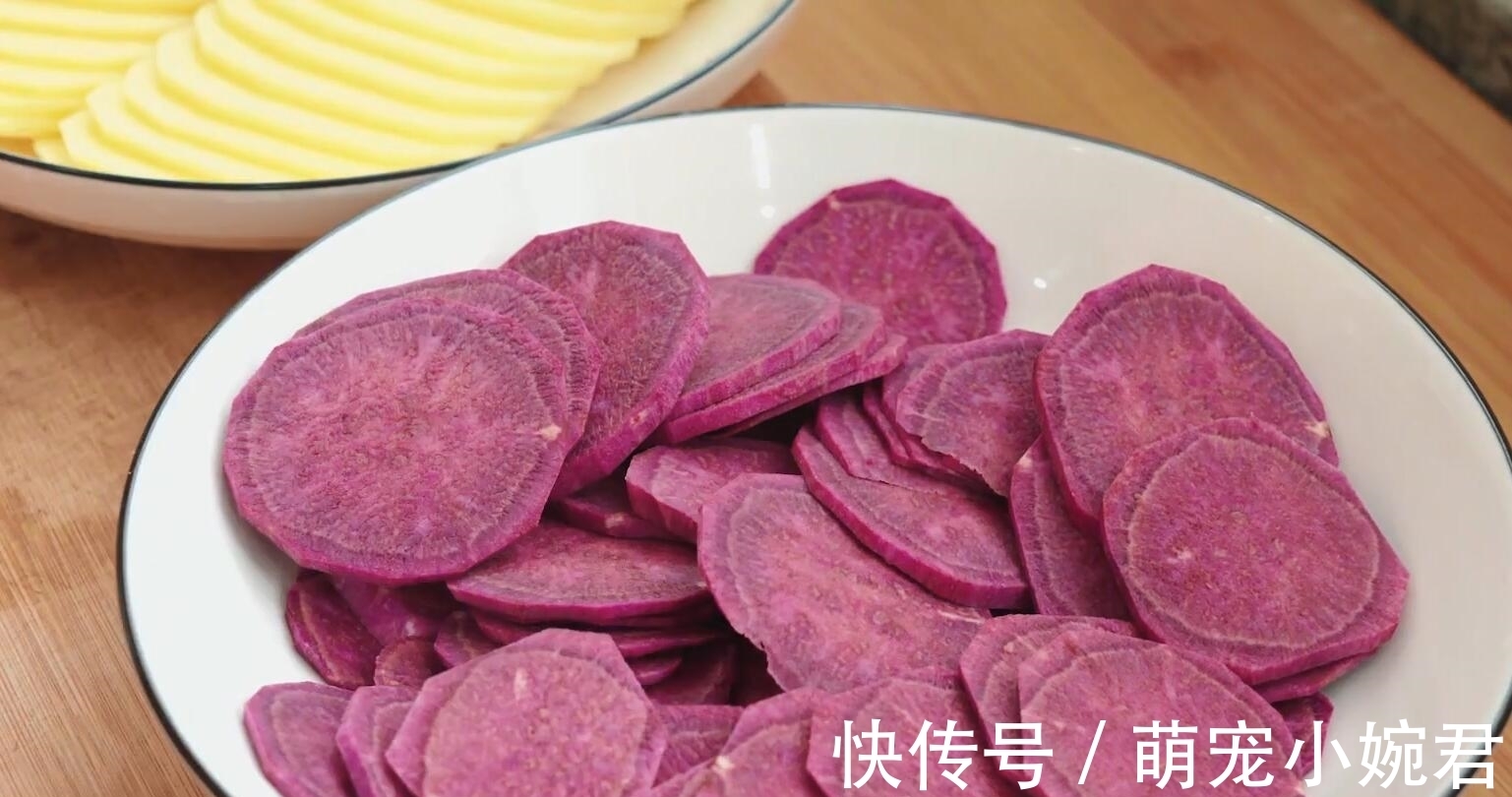 紫薯|天热了，家人没胃口就爱吃这个，不煎不炸，一蒸一煮就出锅，真香