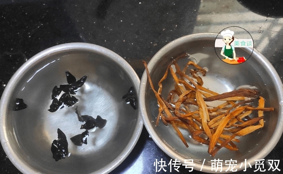 营养健康|木耳跟这菜是绝配，蒸一蒸就好，营养好吃不上火，常吃提高免疫力