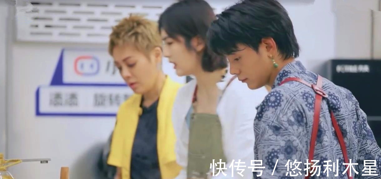 寧?kù)o|《中餐廳》黃曉明把店長(zhǎng)干成了廚師,遭責(zé)怪還要帶全員去哄寧?kù)o