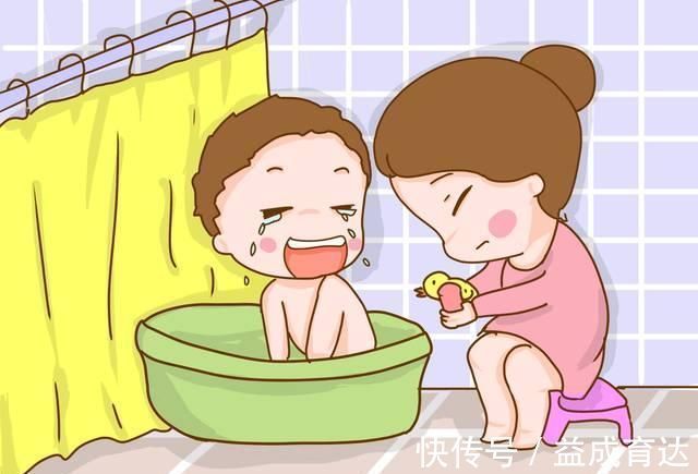 宝宝|宝宝还没脱落的脐带护理不当,会让孩子很遭罪,这几种情况要注意