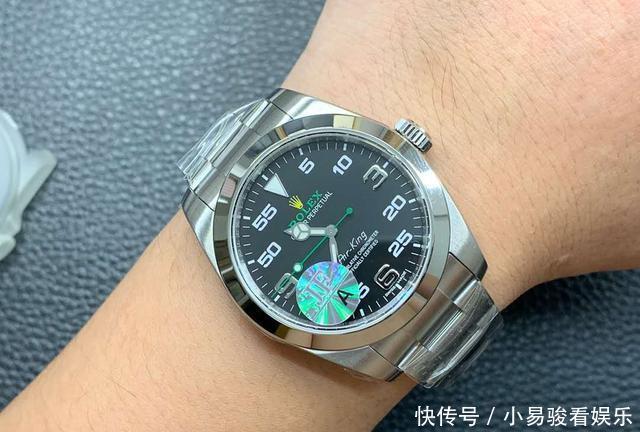 劳力士不仅仅是一块金表三款流行的劳力士正装，你觉得会是哪款