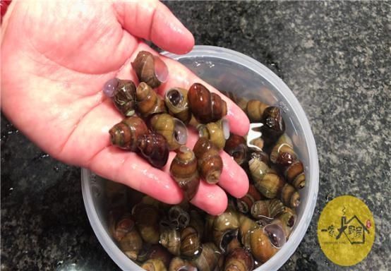 才发现,菜刀上圆孔有个厉害用法,现在知道还不晚,太多人收藏了