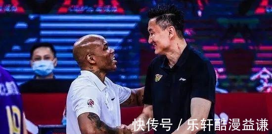 李春江|炸了!马布里和李春江干起来!郭昊文10罚25分!这一扣太解气