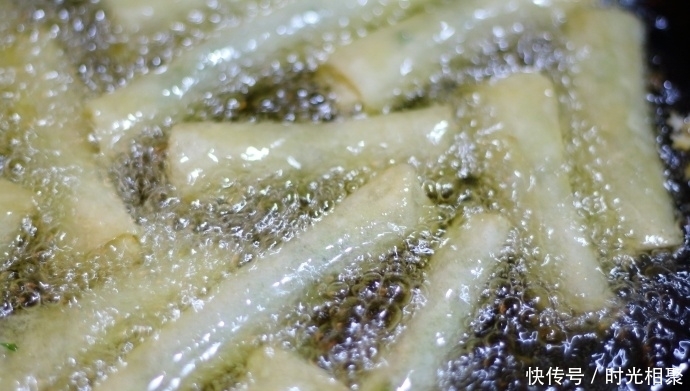 春卷|炸春卷想要好吃,馅料最重要,用它做馅立马遭疯抢