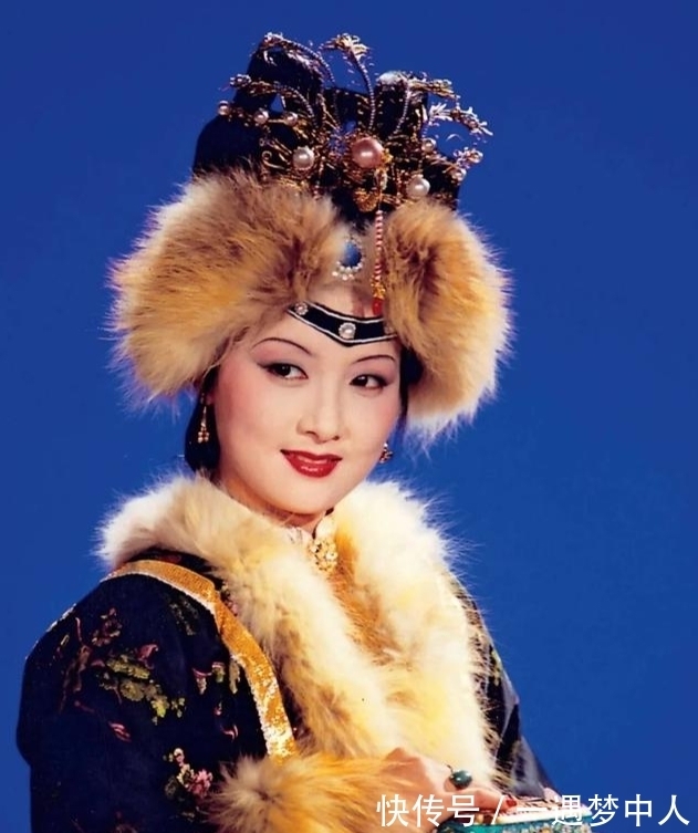 邢夫人#周瑞家的是怎么和王熙凤结下梁子的?她是如何报复王熙凤的?