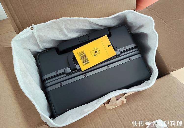 出行|出行好伴侣,够强够安心,地平线8号POWER系列登机箱测评报告