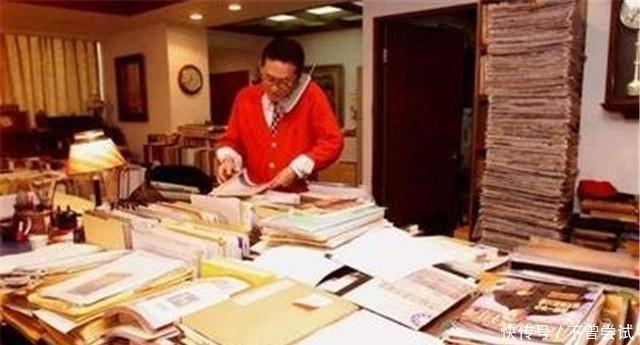 台湾政府$大师李敖骂人无数,被问首个尊敬的人是谁,他大胆直言!