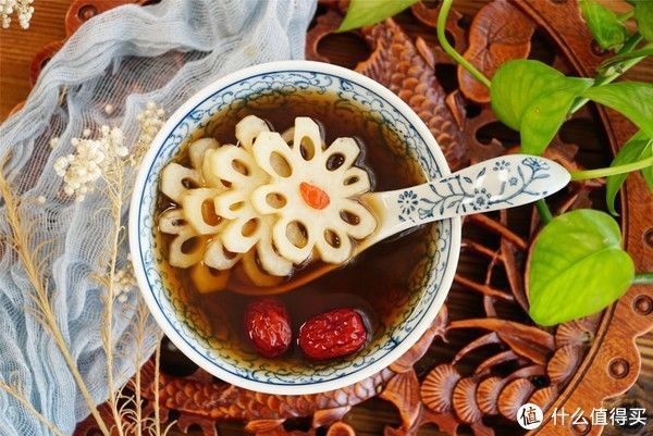 健康饮食 篇八十:女人年过40岁,有钱没钱,秋冬多吃“养元6宝”,面如桃花显年轻