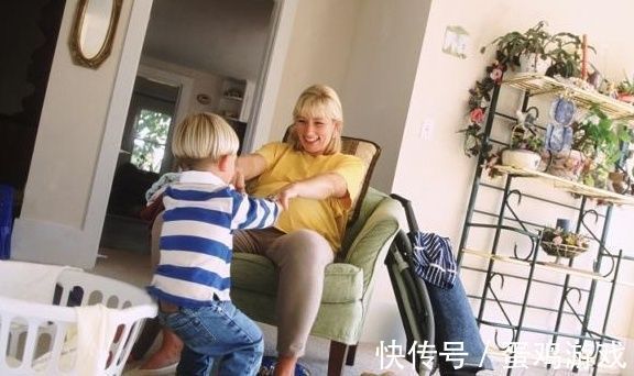 孕晚期|孕晚期,孕妈除了“少下蹲”,这3件事尽量别做,很“伤胎”!