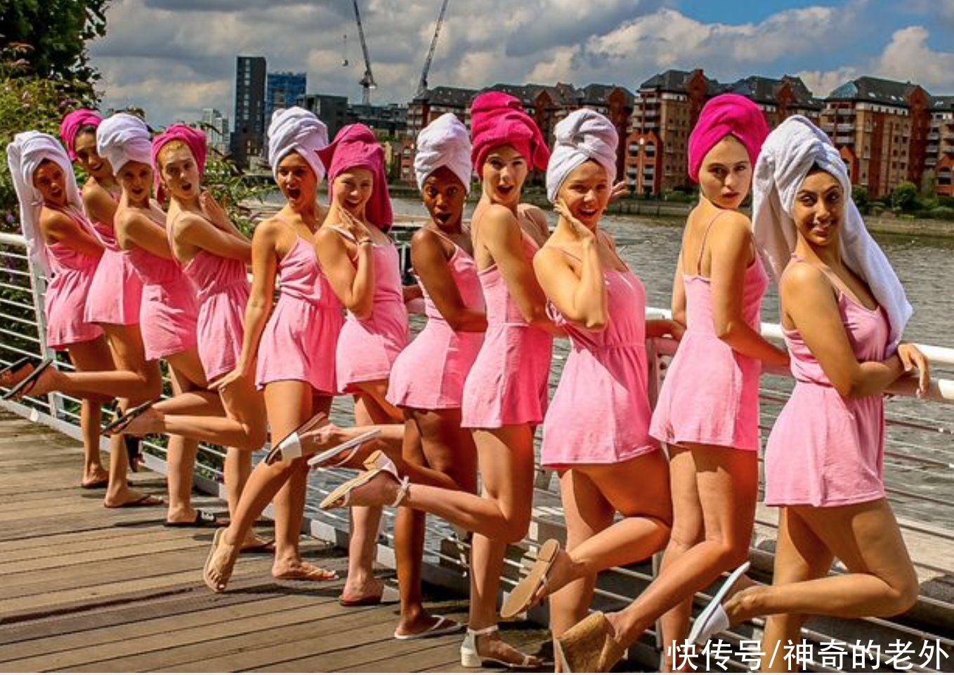 英国|“英国小姐”大赛不化妆比赛开启，12位佳丽不施粉黛展现真实自我