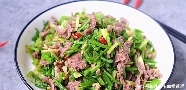 切法|炒牛肉,先用“它”泡一泡,随你怎么炒都不老,很多人还不知道!