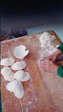 |搞笑GIF趣图兄弟结婚,这样的伴娘团有点强大!