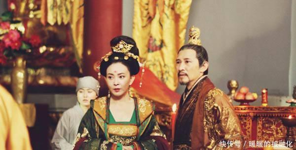 皇帝|他当了26年太子，中风瘫痪在床，得知父皇去世，马上站起来了！