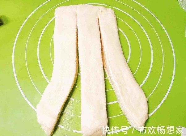 自己做的手撕椰蓉吐司，吃一年都不腻，学会后再也不用跑面包店了