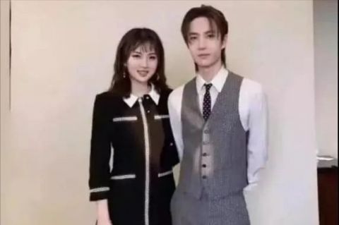 袁九兒|別再吐槽姚安娜了，“倒貼”著炒CP，自黑，為了紅，她真的很卑微