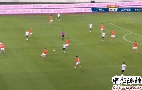 世界級(jí)|韋世豪今晚中超再現(xiàn)1世界級(jí)過人:鄭智看完罕見為弟子鼓掌!