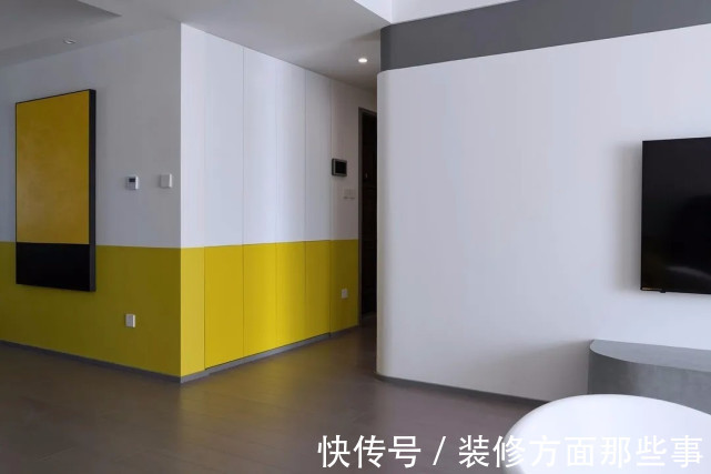 装修风格|142平现代二居室,将黄色玩明白了