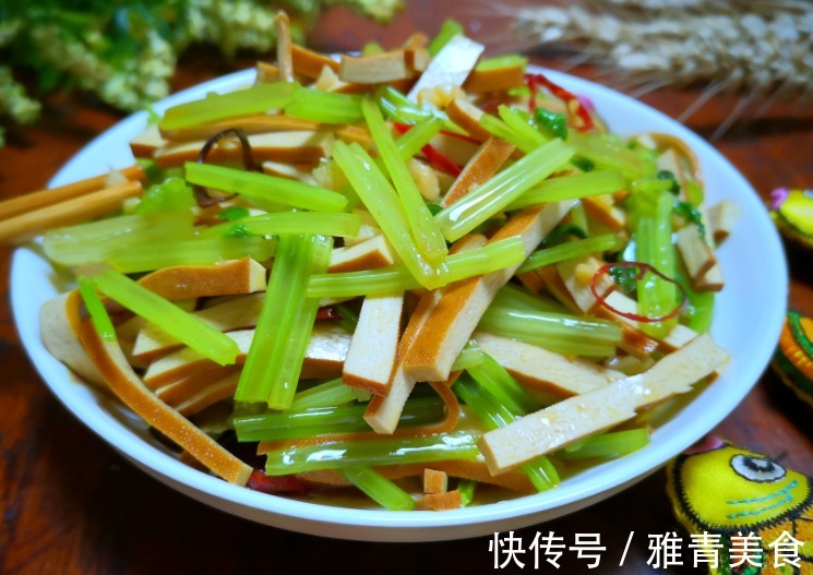 天然“补钙菜”找到了,多给孩子吃此菜,补钙质,孩子长个头