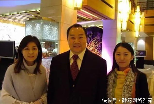 氧气瓶 他患癌仍坚持工作,带氧气瓶还要看项目,去世后留下260亿