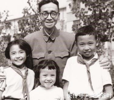 外孙@梁思成后人现状两个孙子都改姓林徽因死前为何没见上新生外孙!