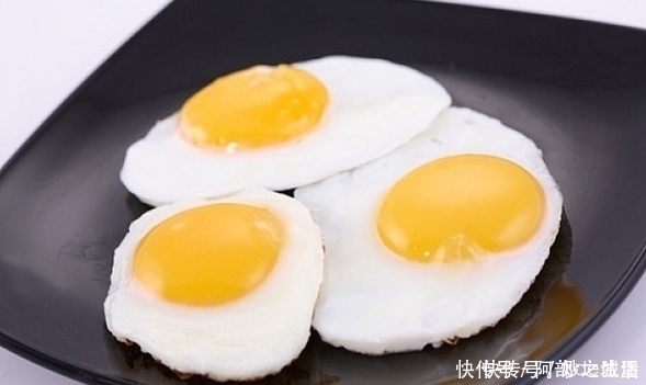 区别|每天吃鸡蛋的人不吃鸡蛋的人有什么区别呢?差距真大