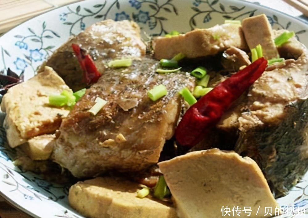 美食|女性到了中年,常吃三種美食,排毒抗衰,養(yǎng)護血管,增強抵抗力