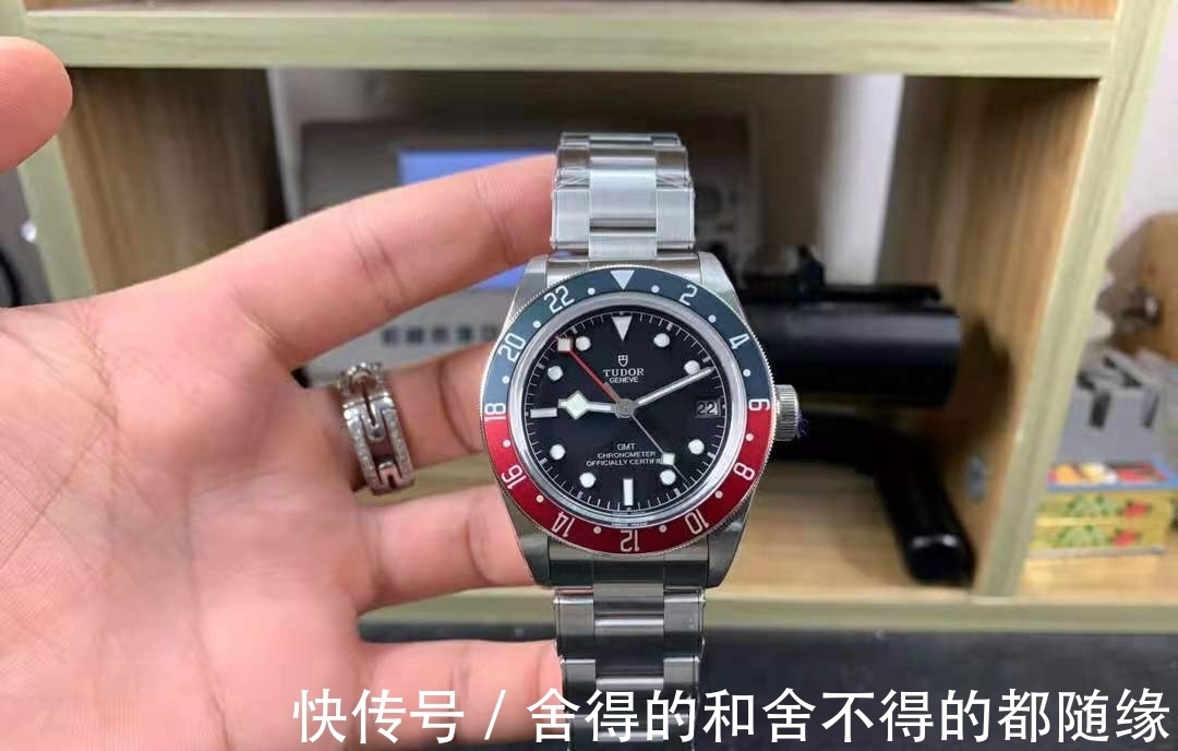 欧米茄|月薪1万戴啥表?这三款戴起来皮实,牌子也不差