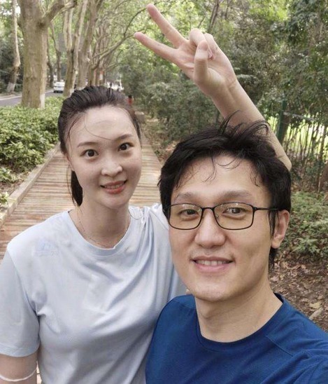 颜值|女排前队长晒近照!惠若琪生娃后依旧美艳,颜值气质“逆生长”