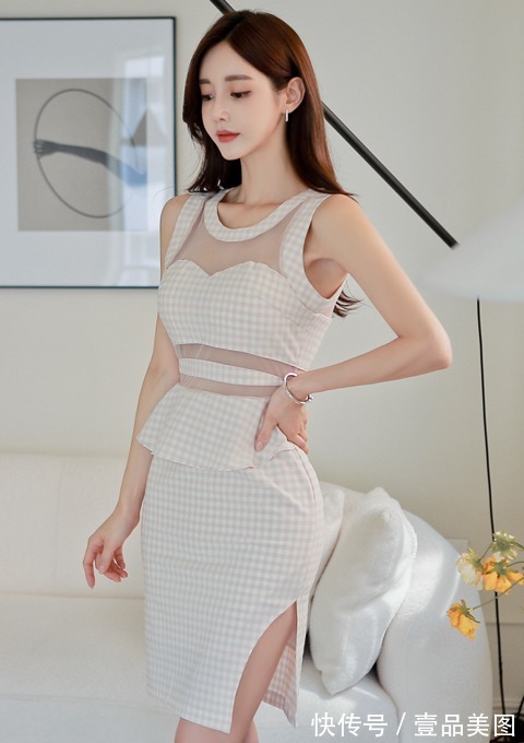 时尚|女神孙允珠时尚搭配：光鲜透丽凝梦浅杏叠层包臀裙