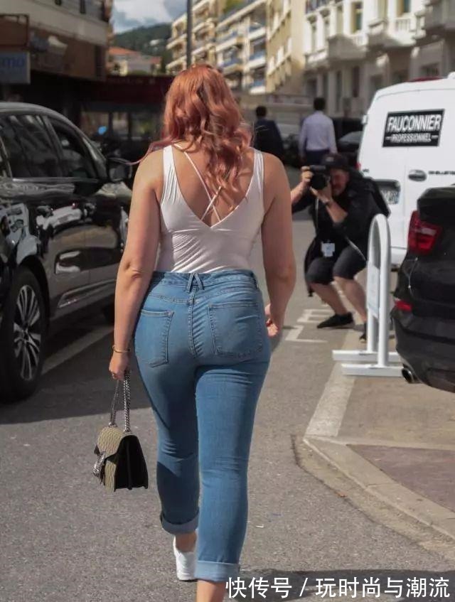 模特|沙漏身材的大码模特,也喜欢健身,你喜欢这样的身材吗!