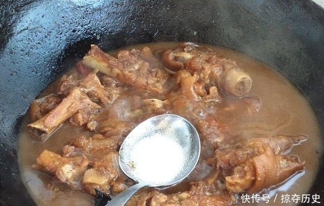适量|啤酒焖猪蹄太好吃了,快学学吧