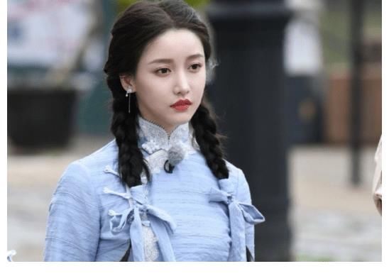 姜贞羽|《奔跑吧》女嘉宾引同情，镜头少，撕名牌早早被淘汰，沙溢心疼她
