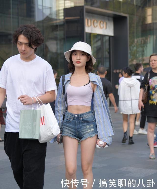 针织开衫|杏色上衣搭配高级感打底裤,沉稳大气的韵味,干净利落服饰搭配