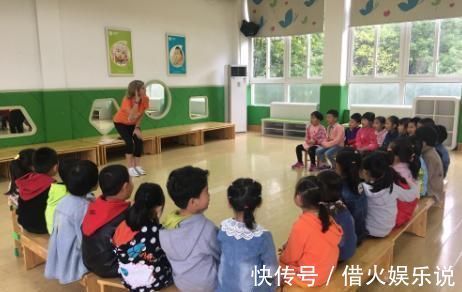 启蒙|幼儿园孩子放学后反复哼唱一首歌，听清歌词后，宝妈气的浑身发抖