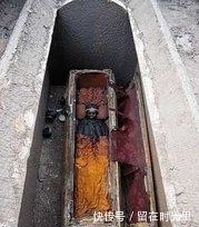 皇家藏品|奇葩!民国时农民是怎么盗墓的?