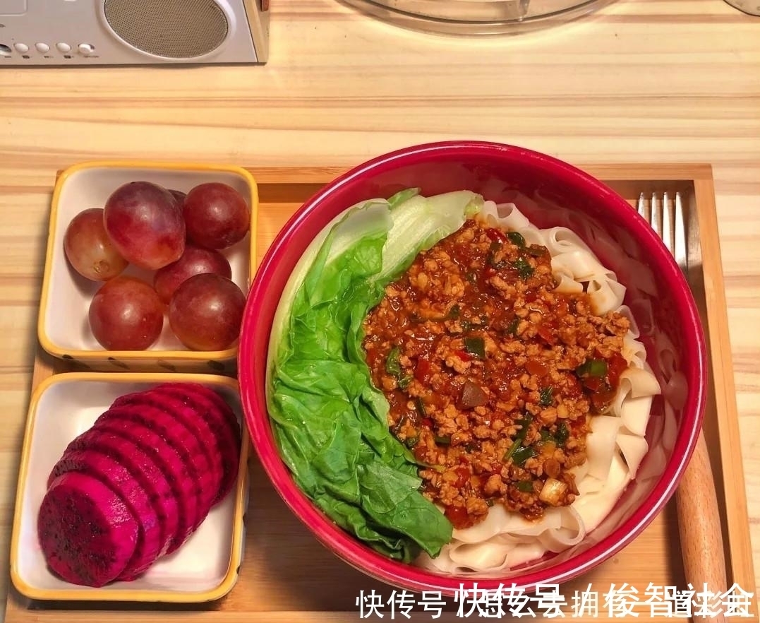 西红柿|30岁女人的精致晚餐，每顿不超10块钱，网友：太会过日子了