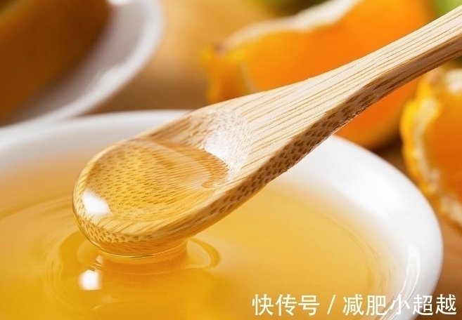 高温|养蜂人告诉你,超市蜂蜜为什么不结晶而且便宜?4种原因值得一看