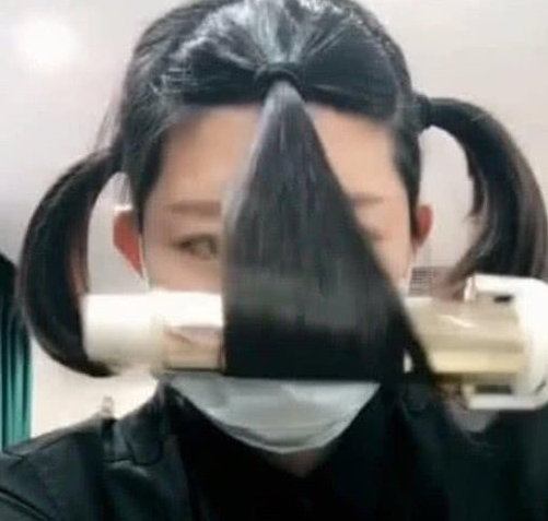 小姐姐 美女自创“奇葩”发型,在看到成品图后,网友:安排一下!