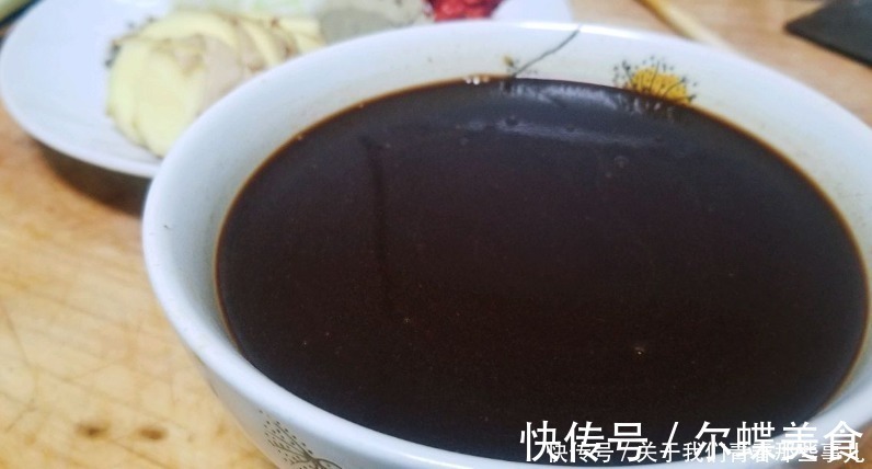 做酱牛肉时，多加“3酱”，牢记3个步骤，保证酥烂入味，酱香十足