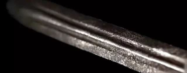 陕西卫视$小伙祖上曾救过大将军,获赠随身兵器,网友怀疑是盗墓所得!