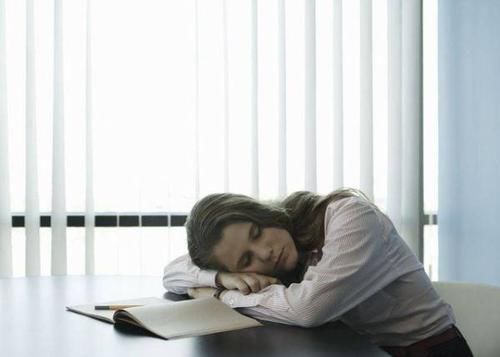“天天午睡”和“從不午睡”的人，有何差距？差距還真不小
