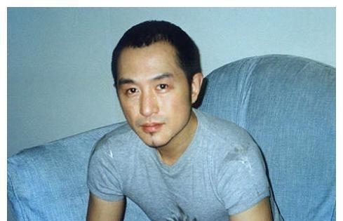 完整的妻子3 - 完整的妻子3下载装配版V4180 - 月亮下载站 ，姣曡妭甯傚濂宠仈鍚堜細，国产黑料吃瓜51吃瓜正在线已更新）最新版本IOS安卓通用版-女主播被年老爆料曾正在一家酒吧坐过照片被人发