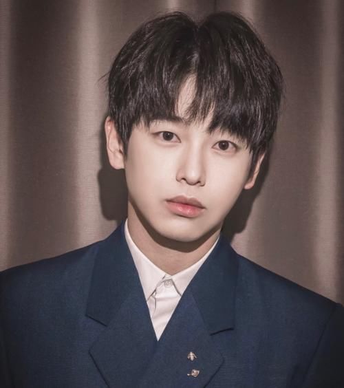  放肆|彭昱畅李振宇表情管理对比，旁若无人的笑太放肆了，铁憨憨上线！