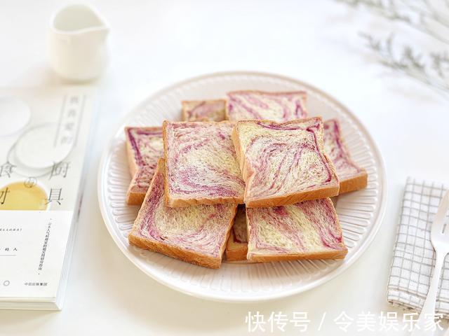 自制吐司总是干硬方法用错，难怪不柔软，诀窍分享给你，快试试