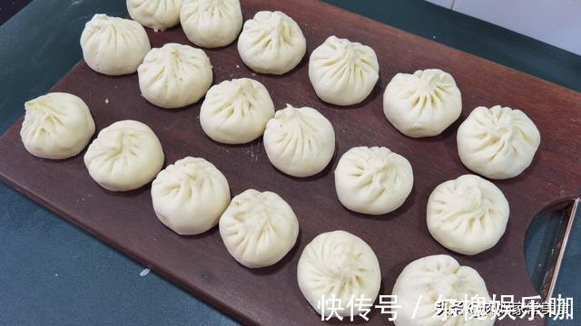 配方|教你在家蒸包子,又白又暄软,配方步骤都很详细