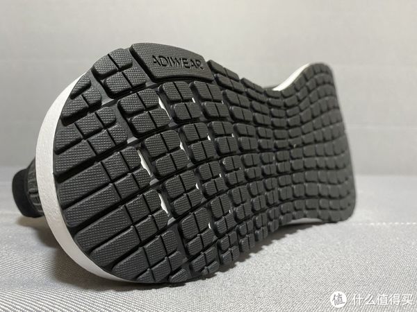 bounce 低调的adidas SOLAR BLAZE跑步鞋